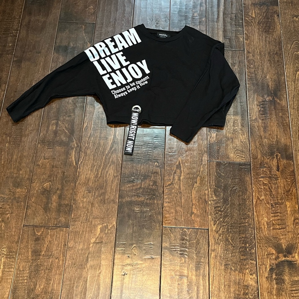 Black Graphic Crop Top